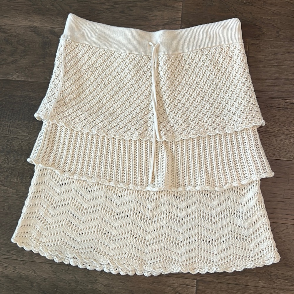 NWOT Athleta soft cotton tiered knit skirt - Cute and flirty!
